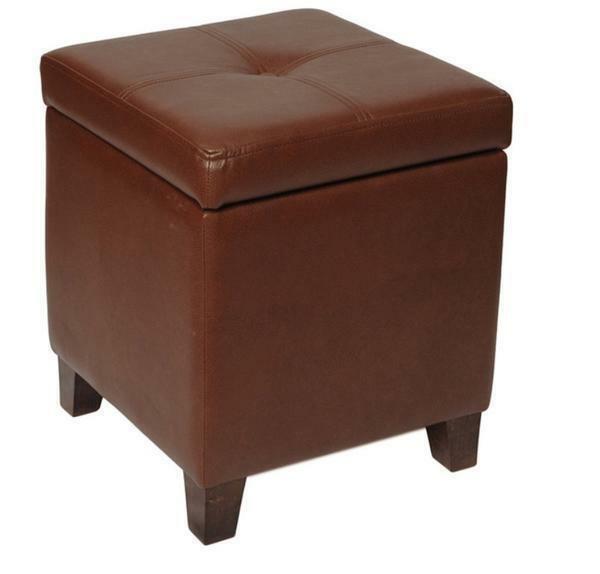 Decorate the corridor can be stylish and compact pouf