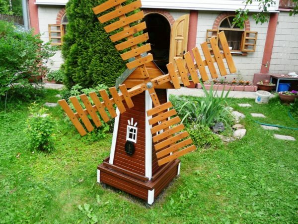Windmills: wooden structures and other, instructions on how to make your own hands, videos, photos