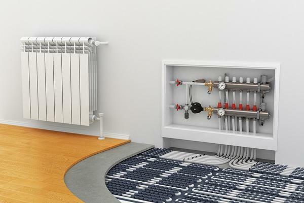 Heating underfloor heating: combined radiators, plus battery circuit, system for a private house, from a single boiler