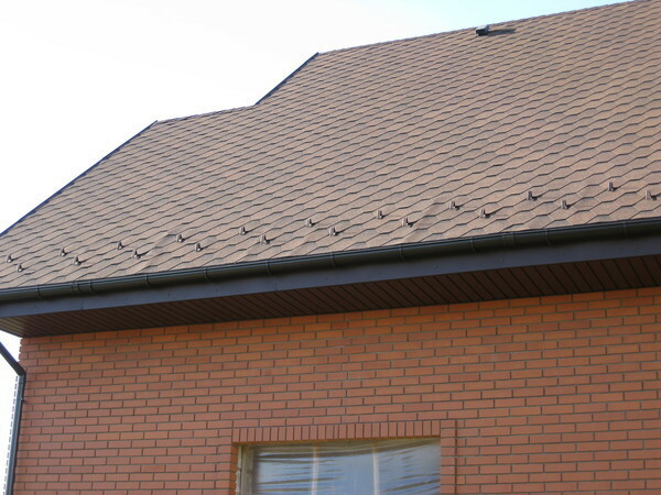 To avoid warping shingles, it is necessary to carry out the work in such a way as prescribed by the manufacturer's instructions