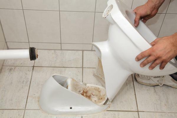 Megsértése WC integritás lehet különböző okok miatt