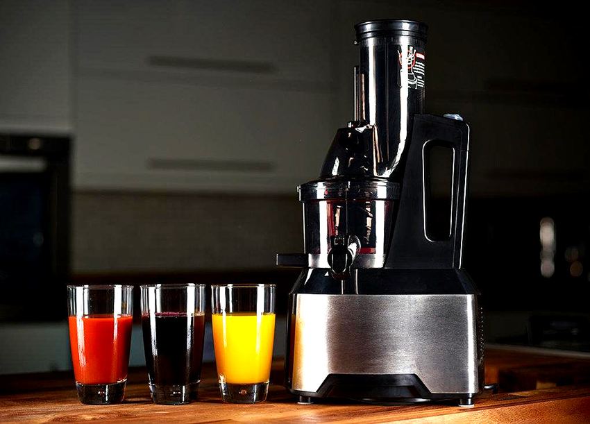 A screw juicer for home from the Kitfort brand can be purchased for 7-8 thousand rubles. rubles 