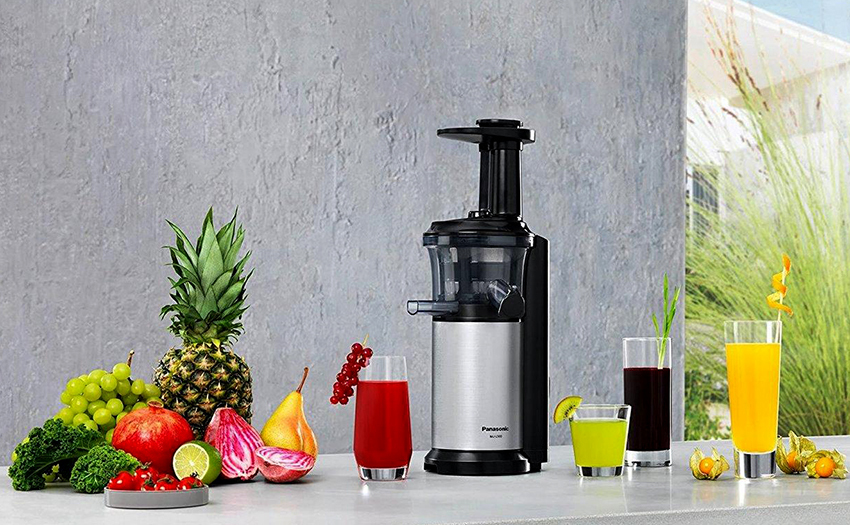 Vertical juicers Panasonic MJ-L500 are characterized by an optimal ratio of price and quality 