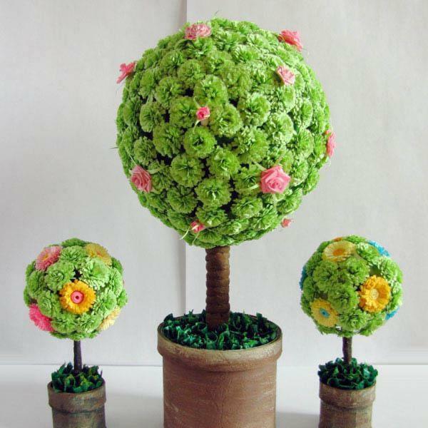 Dekoration til kronen Topiary kan fungere som naturlige materialer eller kunstig indretning