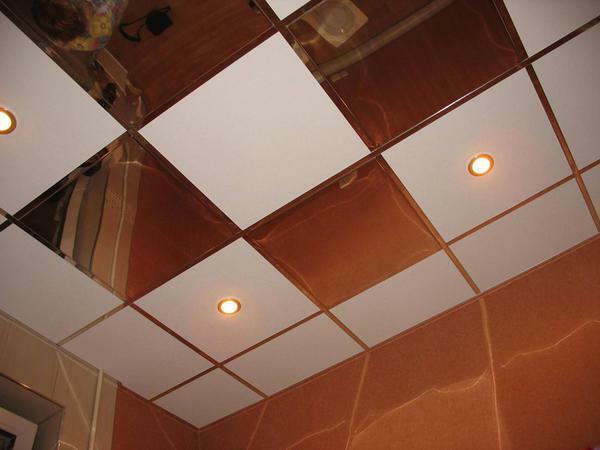 Kazetové stropy sú vysoko odolné proti vode, takže sú ideálne pre miestnosti s vysokou vlhkosťou