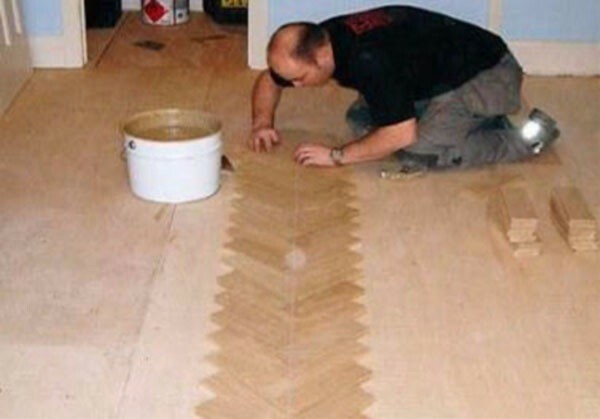 herringbone parquet laying along the taut thread