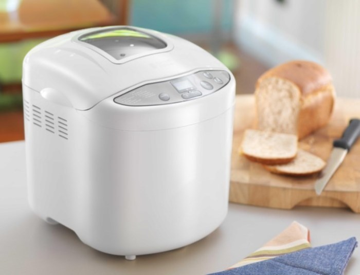 How to bake bread in the bread maker, bread maker better: what is it?