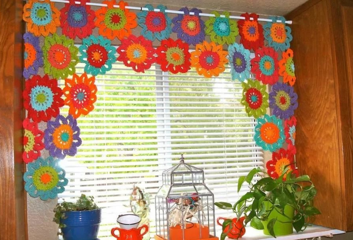 Las cortinas pueden estar con sus manos para coser fácil y sencilla