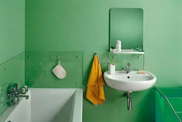 Akriliniai dažai gali būti naudojami net vonios kambaryje