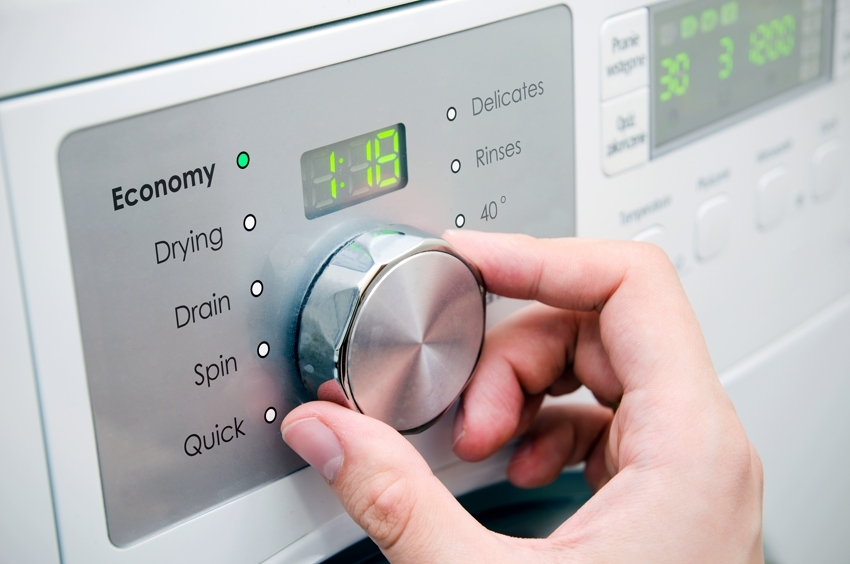 Daugelis skalbimo mašinų modelių turi vandens ir energijos taupymo režimus.
