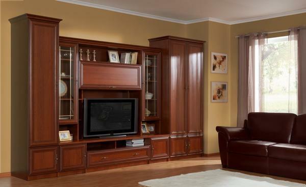 The wall in the living room in the classical style: from the manufacturer of the classic, photo for the hall, angular Italian furniture