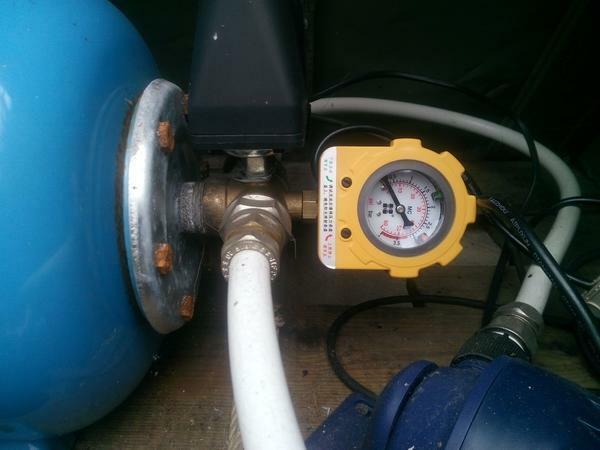 Inštalácia akumulátorové systémy pre rozvod vody vlastnými rukami: pripojenie k ponorné čerpadlá, rovnako okruh