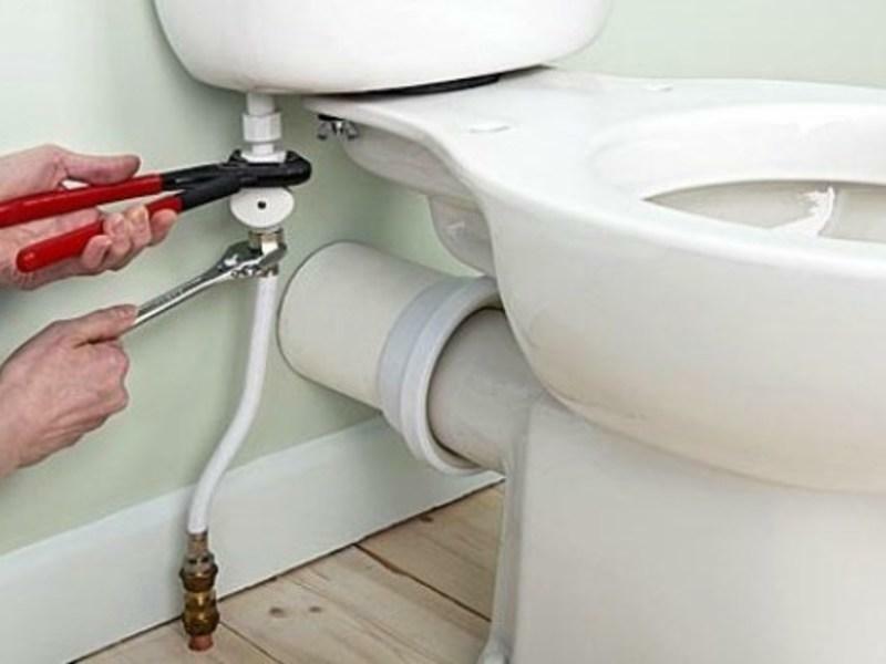 Installera en toalettskål bör göras mycket hög kvalitet