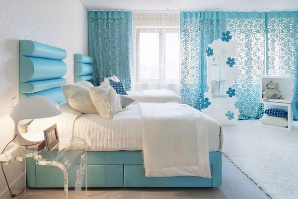 The minus of the blue bedroom is that the interior of the room seems quite simple and not modern