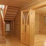 Wewnętrzna konstrukcja drewnianego domu