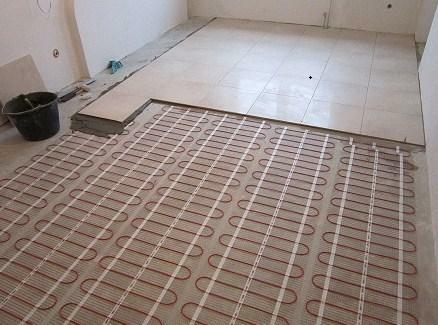 Elektrické podlahové kúrenie má dlhú životnosť a dobrú funkčnosť