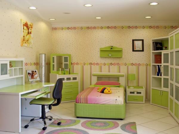 Nelle camere da letto dei bambini deve essere brillante e leggero, perché dà al bambino un senso di calma