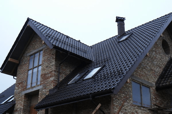 Niemiecki dachówka Braas jest powszechnie używany na całym świecie ze swojej jakości i atrakcyjnej wzroku