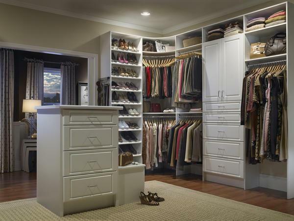 Corner dressing room: closet in the bedroom, photo design of the room, systems and corners, designs for small sizes, sliding