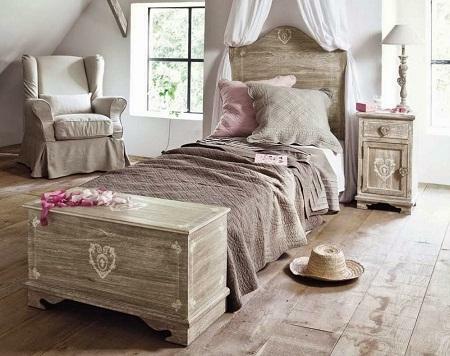 The style of the shebbi-chic is a fusion of such style trends as country and baroque