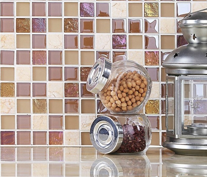 Tiles made of glass: Glass tile for the kitchen (photo)