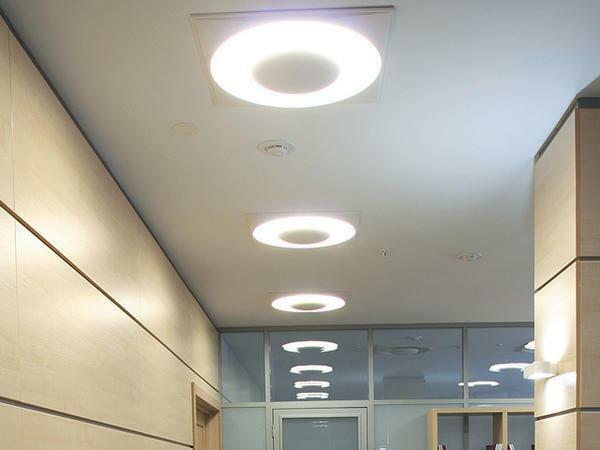 Nišas griesti: LED ielu lampas, izmēru un foto, kvadrāts, balta