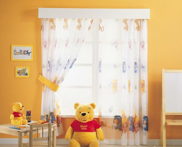 Tulle ajuda a tornar o interior do quarto de uma criança bonito e prático