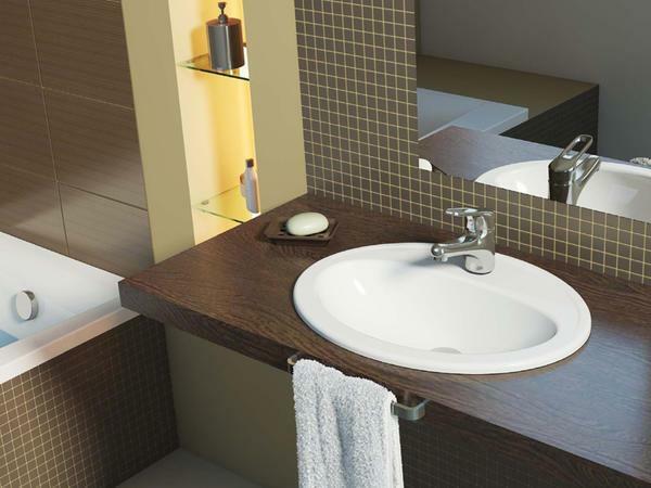 Évier sur le comptoir: lavabo intégré, facture d'installation est de renforcer et de fixer sur le plan de travail