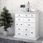 A chest of drawers in the bedroom: harmony in the interior and ease of use