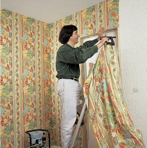 Tekstil wallpaper akan memberikan interior Anda tampilan yang kaya yang akan menyenangkan kedua tuan rumah dan tamu