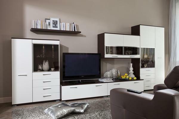 White living room furniture: glossy in the interior, design and photo in the hall, cabinet black and white, inexpensive varnish from Belarus
