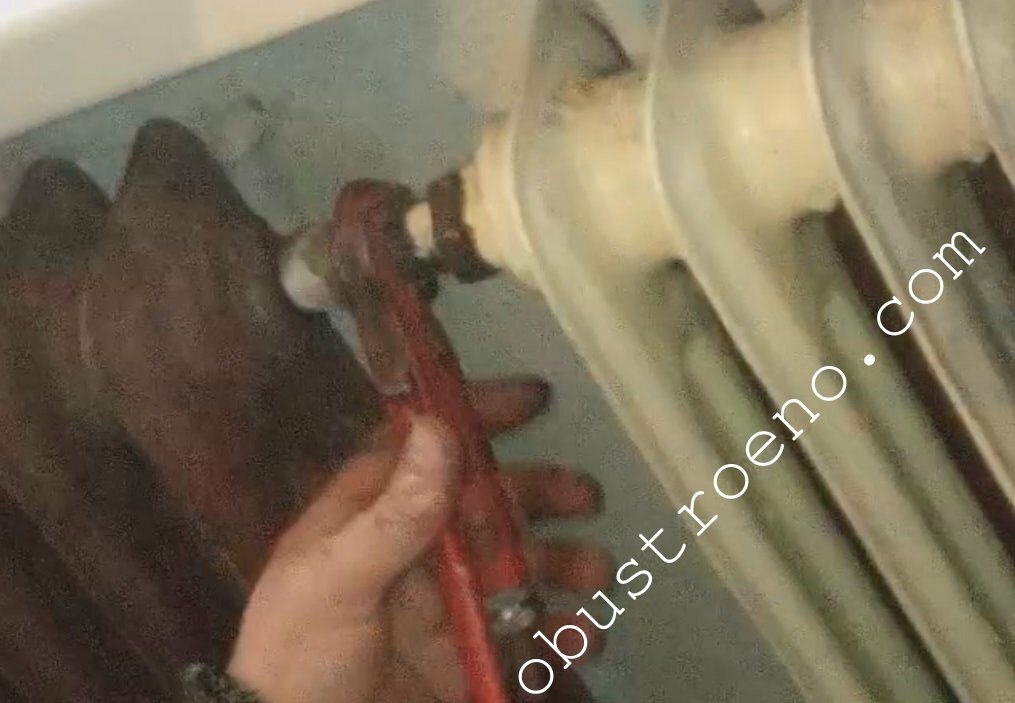 Replacing a damaged radiator heating own hands: photo and video tutorials, the price