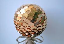 74be09kbdv58765ch731dztsdd58zg - Fiori, floristica, cash-Topiary-of-monete