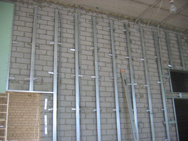 Hur kan man stärka ramarna för gipsskivor: montering och installation, korrekt montering av profilen, väggmontering