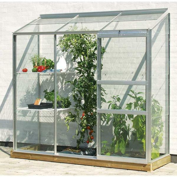 The greenhouse on the metal frame - the design is very reliable