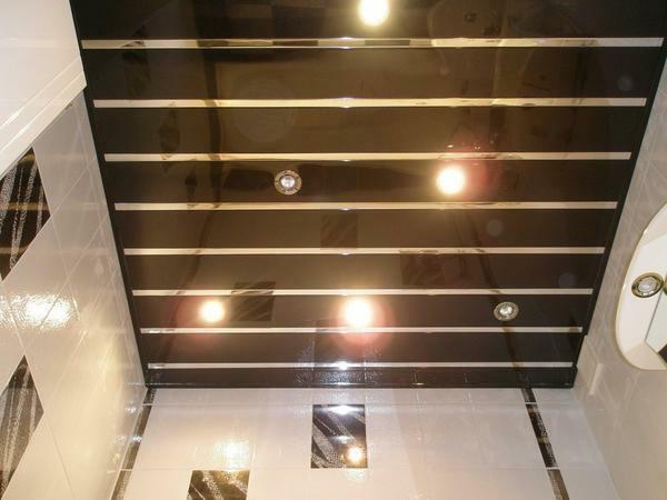 Loftet af sidespor perfekte projektører