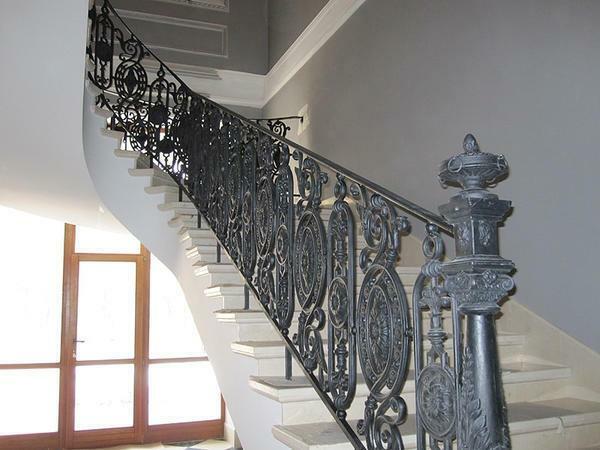 Many prefer to choose metal railings, because they are reliable and durable