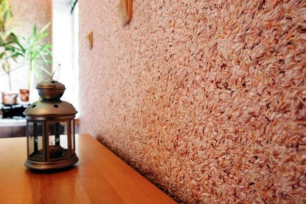 היתרון העיקרי של הטיח הוא היכולת של חומר כדי להסתיר את קירות פגם הקלים