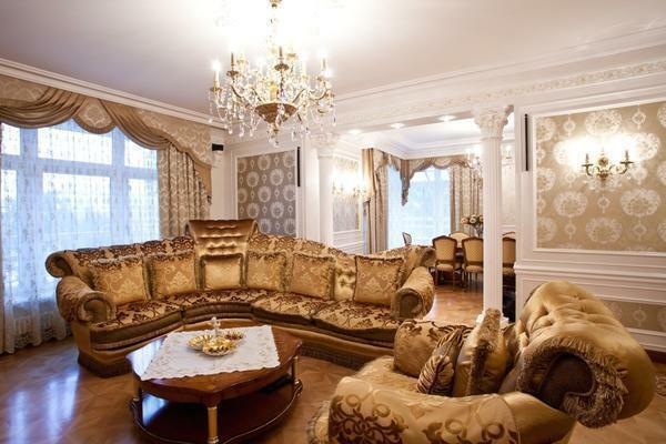 The living room will look luxurious if the entire furniture set is made of expensive natural wood