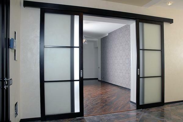Beautiful and modern in the interior will look sliding doors from plasterboard