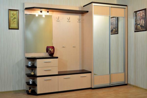 The price of the wardrobe depends on the dimensions, fittings and material used in its manufacture