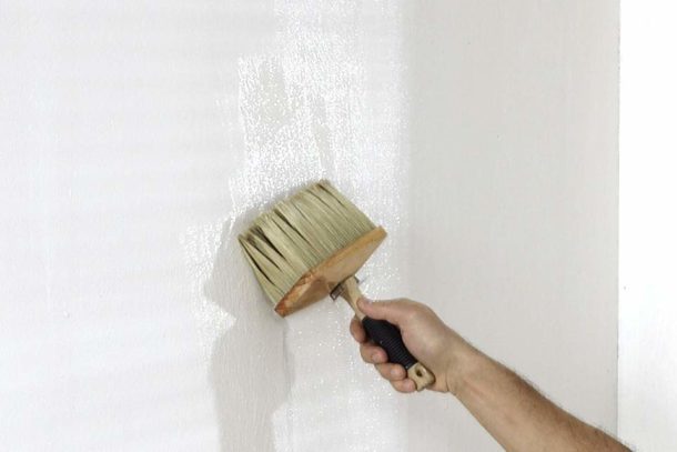 How to glue non-woven wallpaper (video)