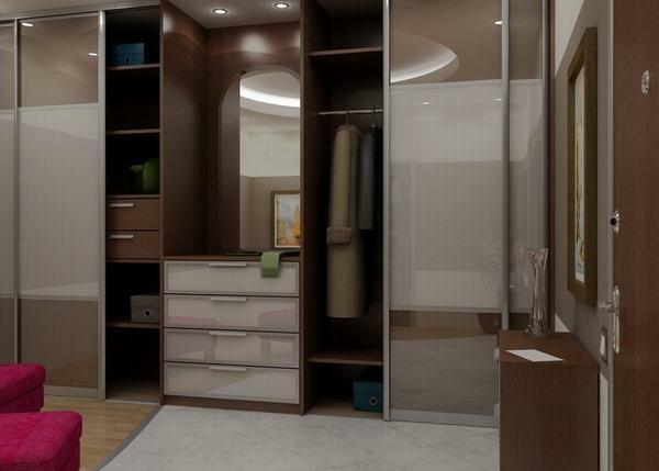 När du väljer en inbyggd garderob, bör du överväga en invändig korridoren