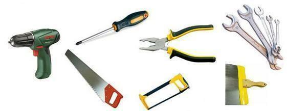 A set of necessary tools will allow you to dismantle the suspended ceiling yourself