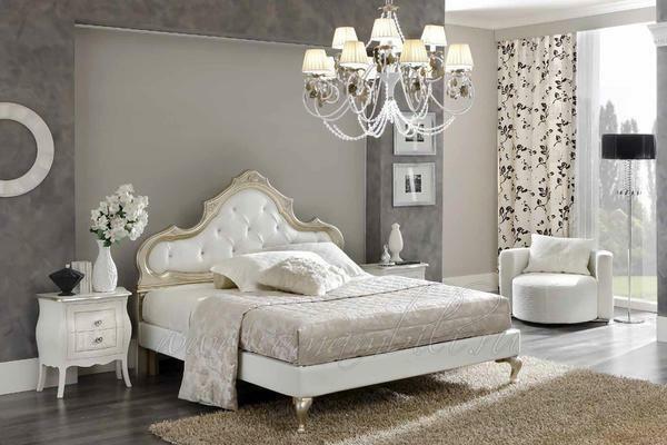 In order for a white bedroom set to look good in the room, you need to make the walls of the room a few tones darker