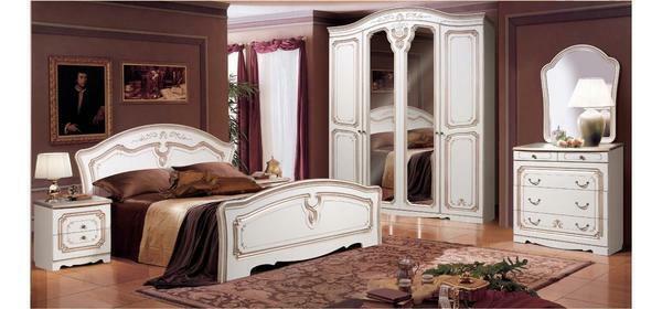 Optionen für die Möbel-Sets für Schlafzimmer sehr. Das Material, das für seine Herstellung verwendet wurde, wirkt sich auf den Preis von Möbeln
