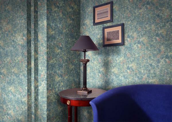 Silk wallpaper is more expensive solution, however, the list of their advantages is also quite impressive