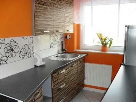 Wallpaper in the kitchen should be properly selected for the style of kitchen furniture