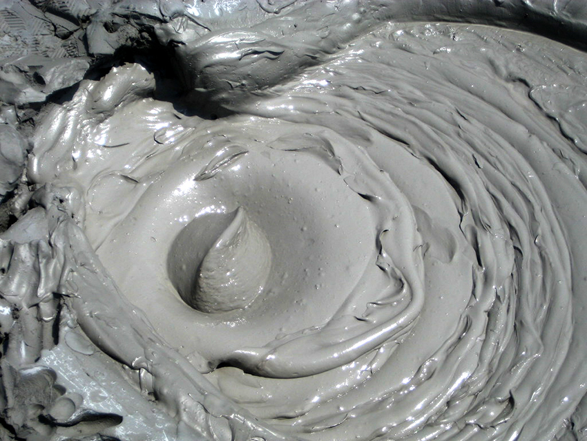 A vasaláshoz megfelelően előkészített keveréknek sűrű tejfölhöz kell hasonlítania konzisztenciájában 