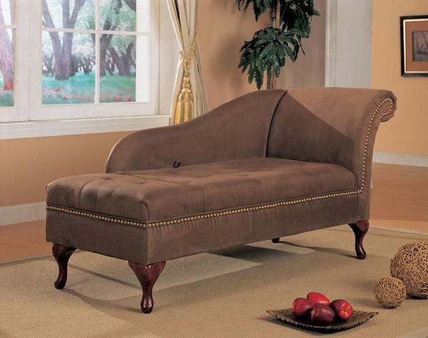 Vid behov kan en stol-säng vara en hög kvalitet möbler för en övernattning